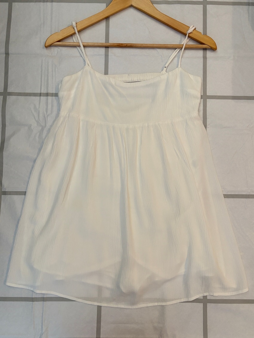 Garage White Crinkle Rayon Open Back Dressy Romper Skort Size P/S